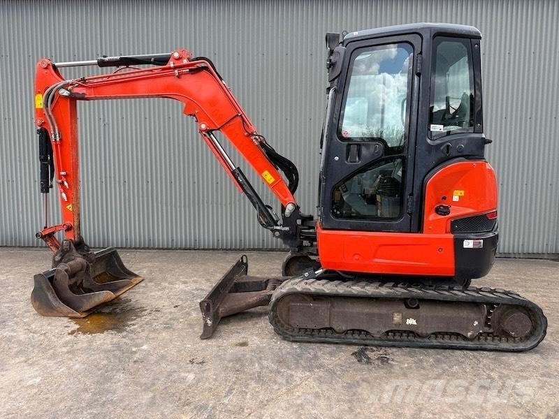 Kubota U 36-4 Мини екскаватори < 7 т