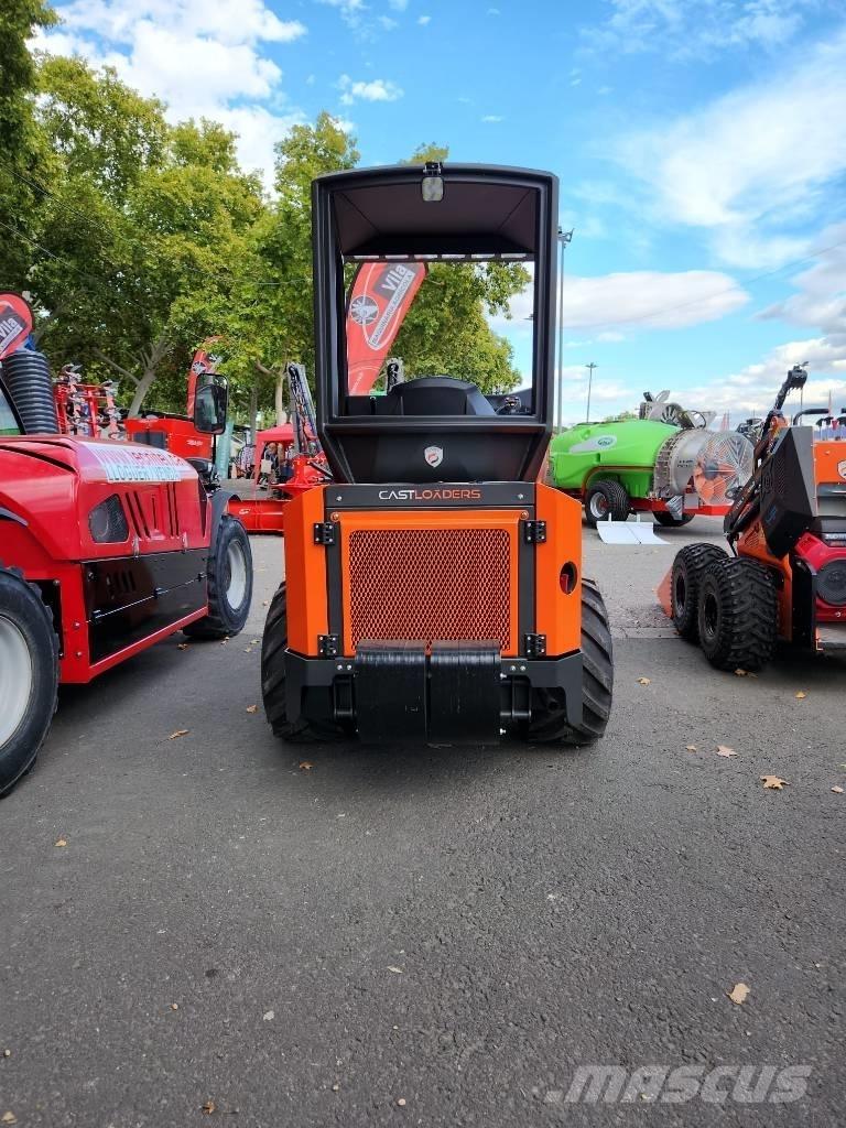 Castloaders 30T Компактни трактори