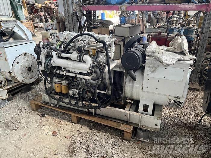 CAT 3056T Други генератори
