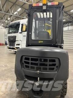 Hangcha CPCD35-XW97F Дизелови камиони