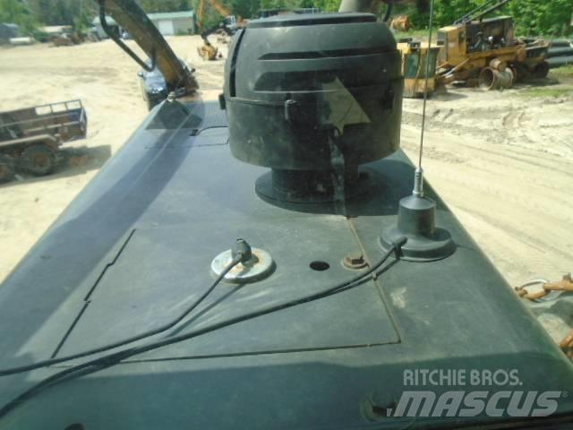 CAT 535 C Скидери
