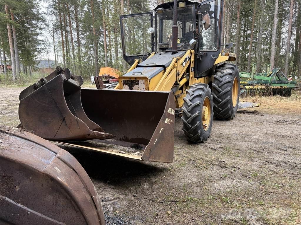 Lännen C10 EX 4*4 Товарач със заден ексватор