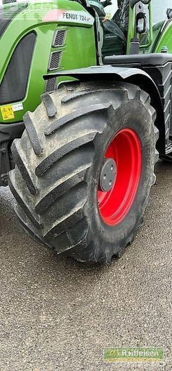 Fendt 724 vario Трактори
