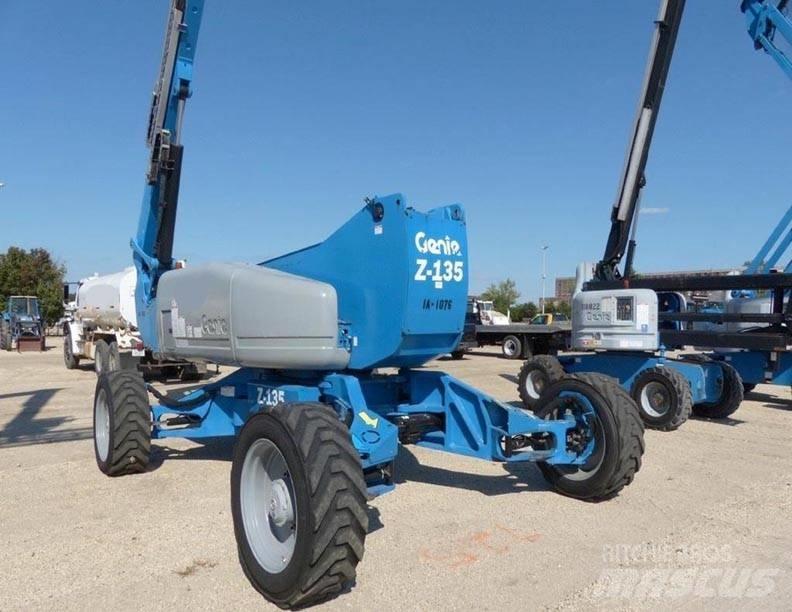 Genie Z135 Съчленени стрелови подемници