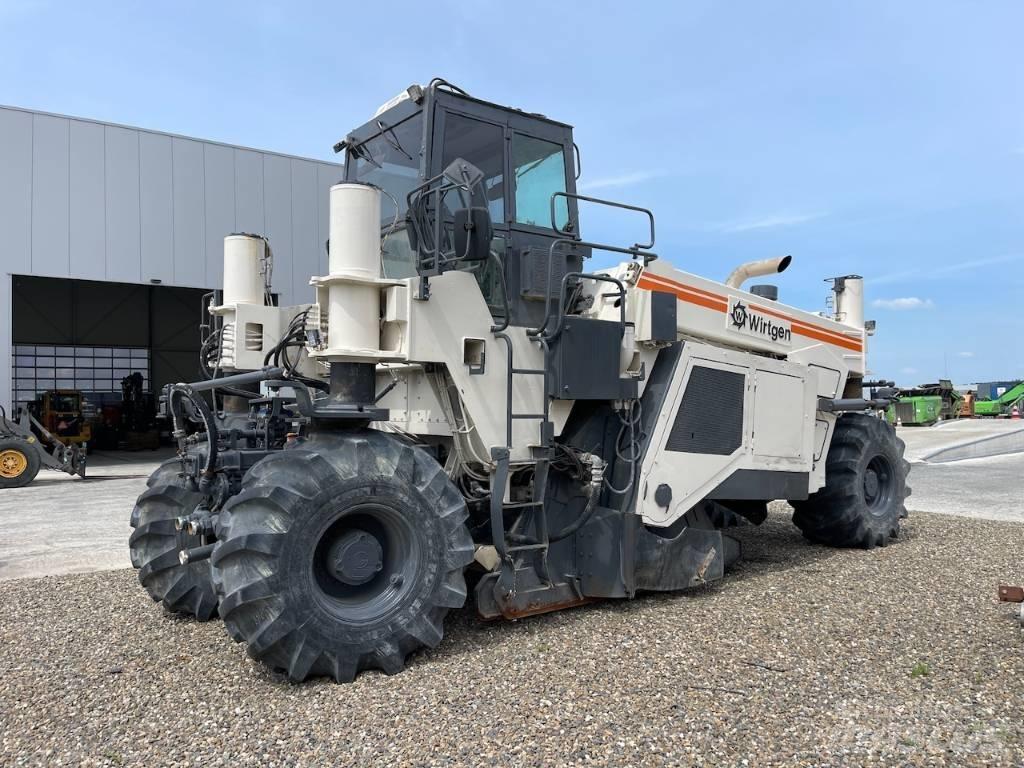 Wirtgen WR2500 Рециклатори на асфалт