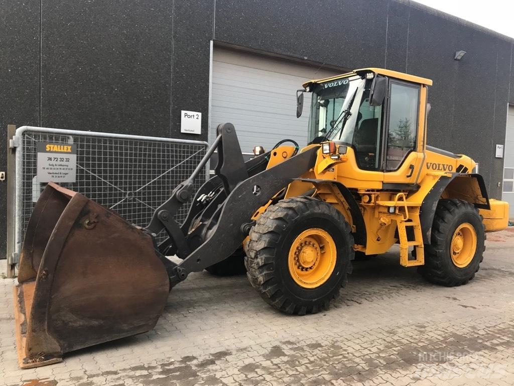 Volvo L90F Колесни товарачи