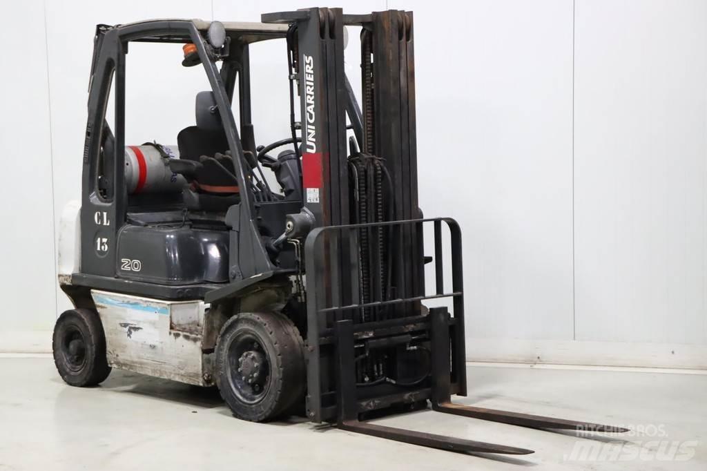 Nissan U1D2A20LQ Камиони с АГУ