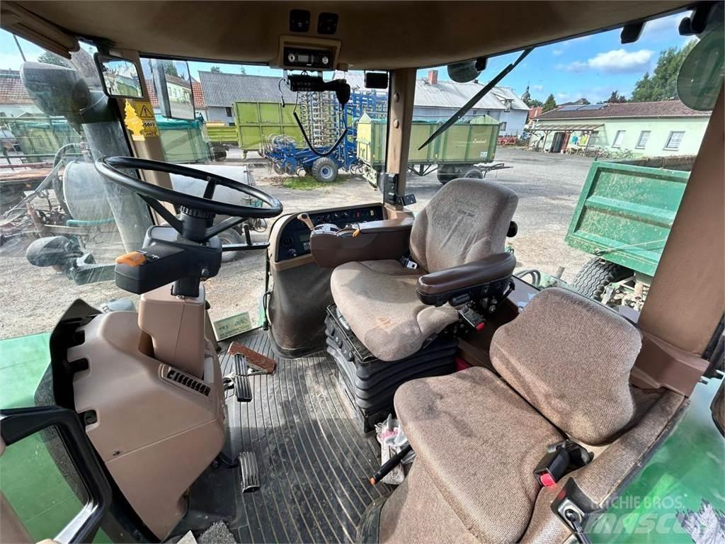 John Deere 7820 Трактори