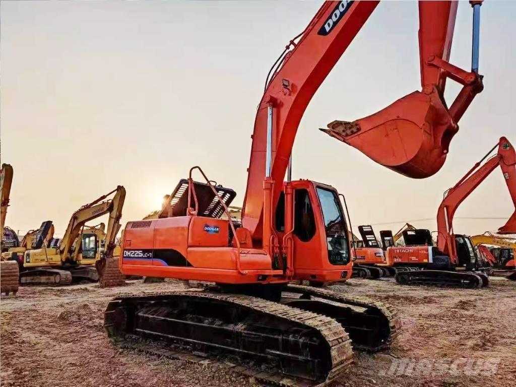 Doosan DH 225 LC-7 Верижен екскаватор