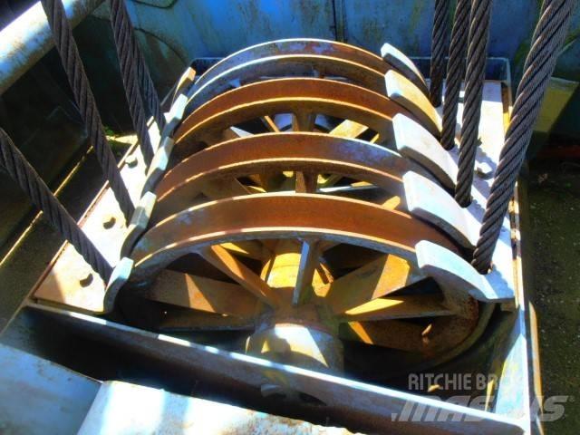  Clamshell 17½ m³ Куки