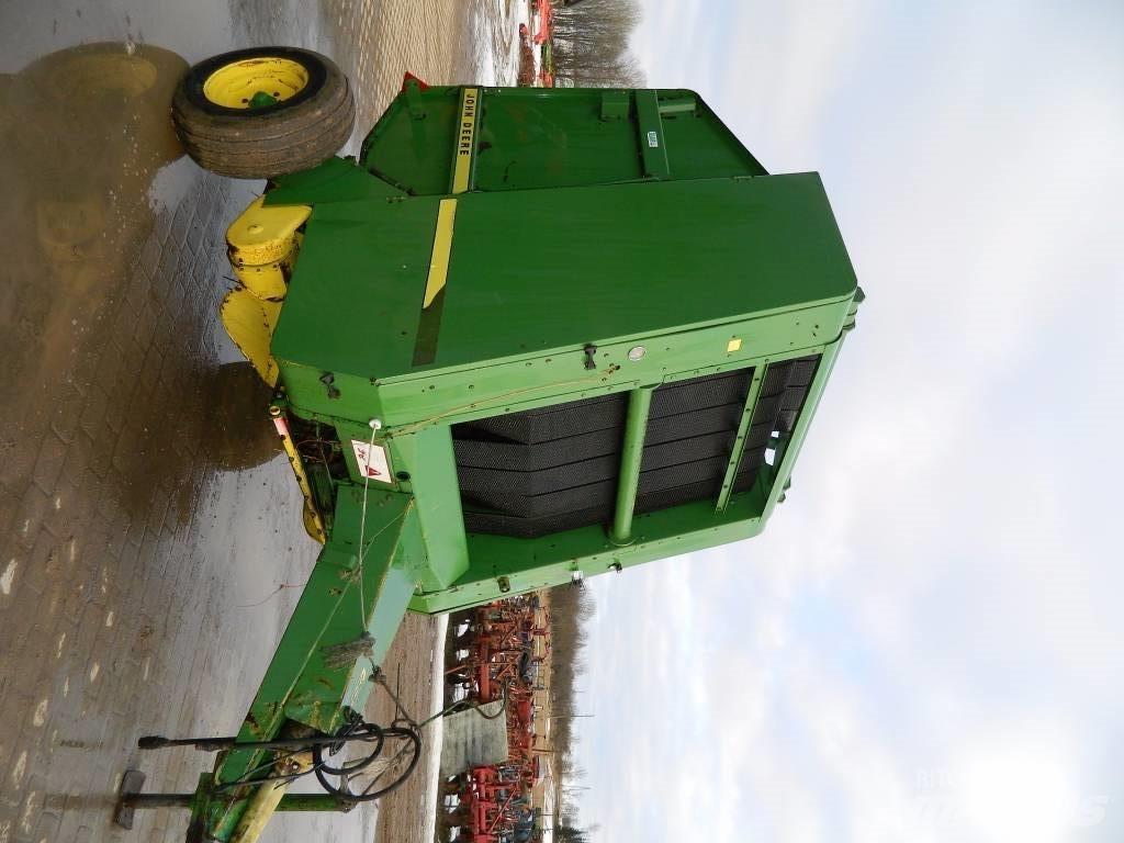 John Deere 550 Сламопреси за кръгли бали
