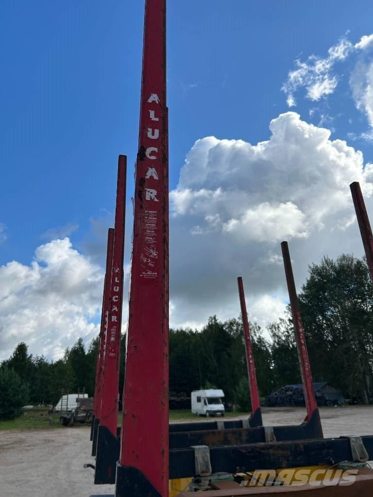 Jyki P31 TO Полуремаркета за дърва
