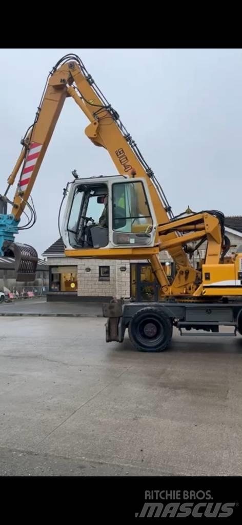 Liebherr A 904 C Оператори на отпадъци/индустрия
