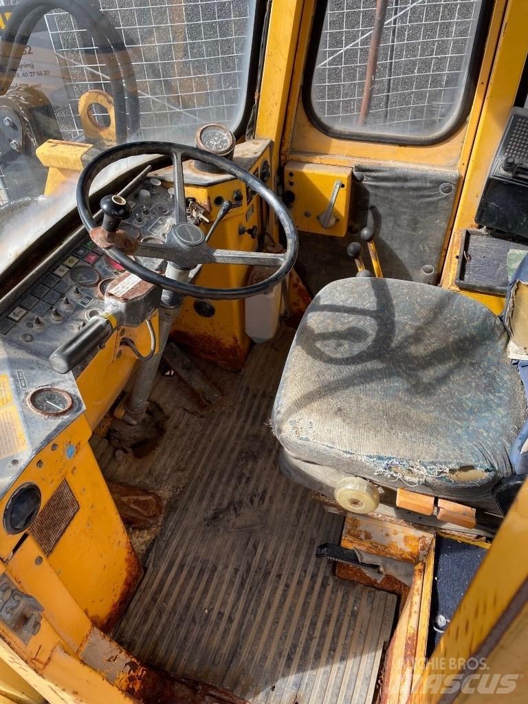 Volvo 4300 Колесни товарачи