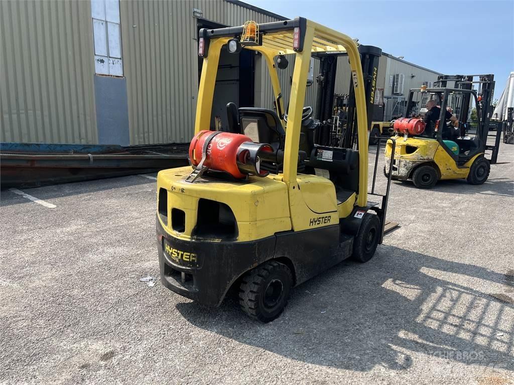 Hyster H2.5CT Камиони с АГУ