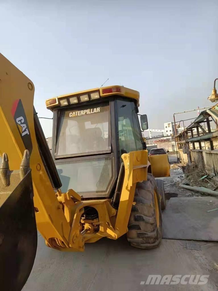 CAT 416E Товарач със заден ексватор