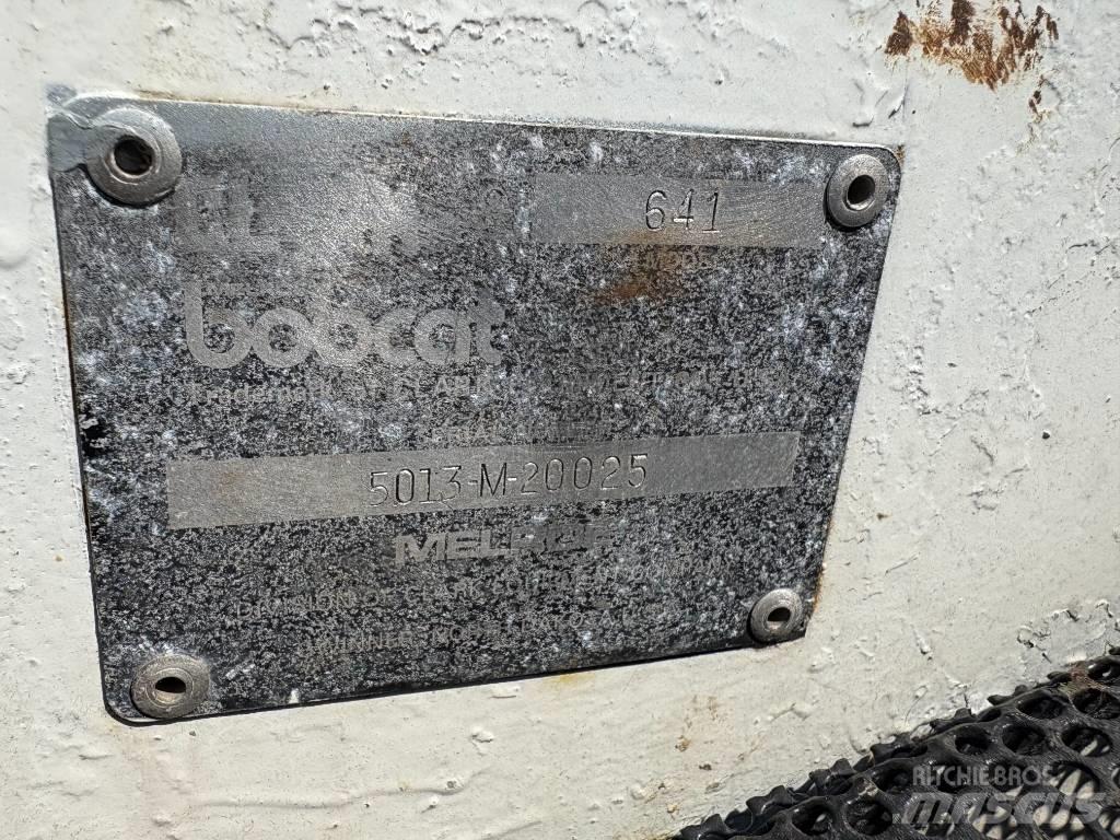 Bobcat 641 Мини товарачи
