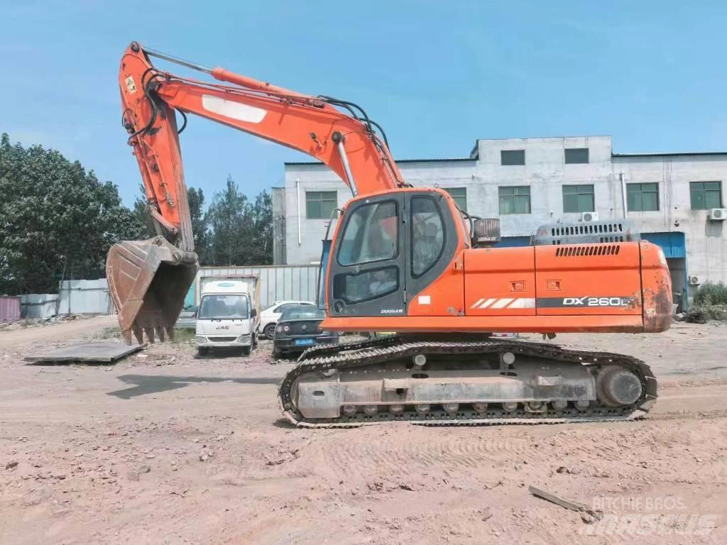 Doosan DX260 Верижен екскаватор