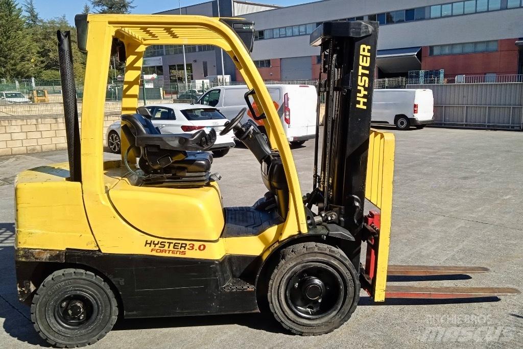 Hyster H 30 FT Дизелови камиони