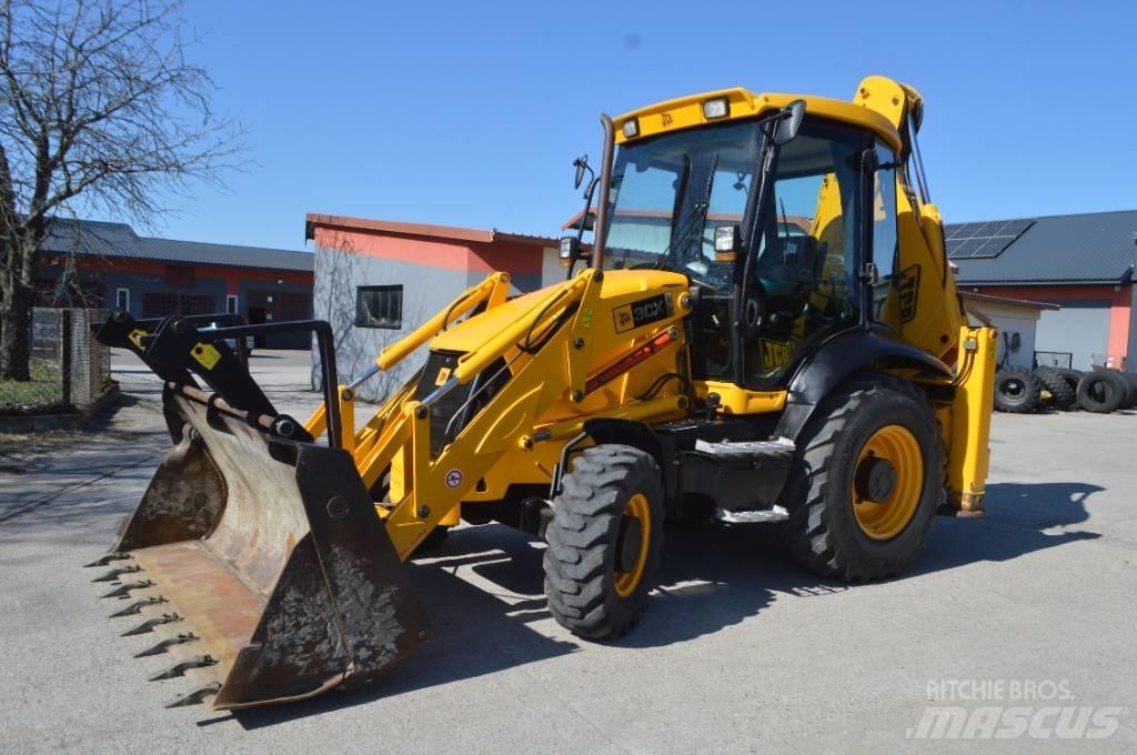 JCB 3 CX Товарач със заден ексватор