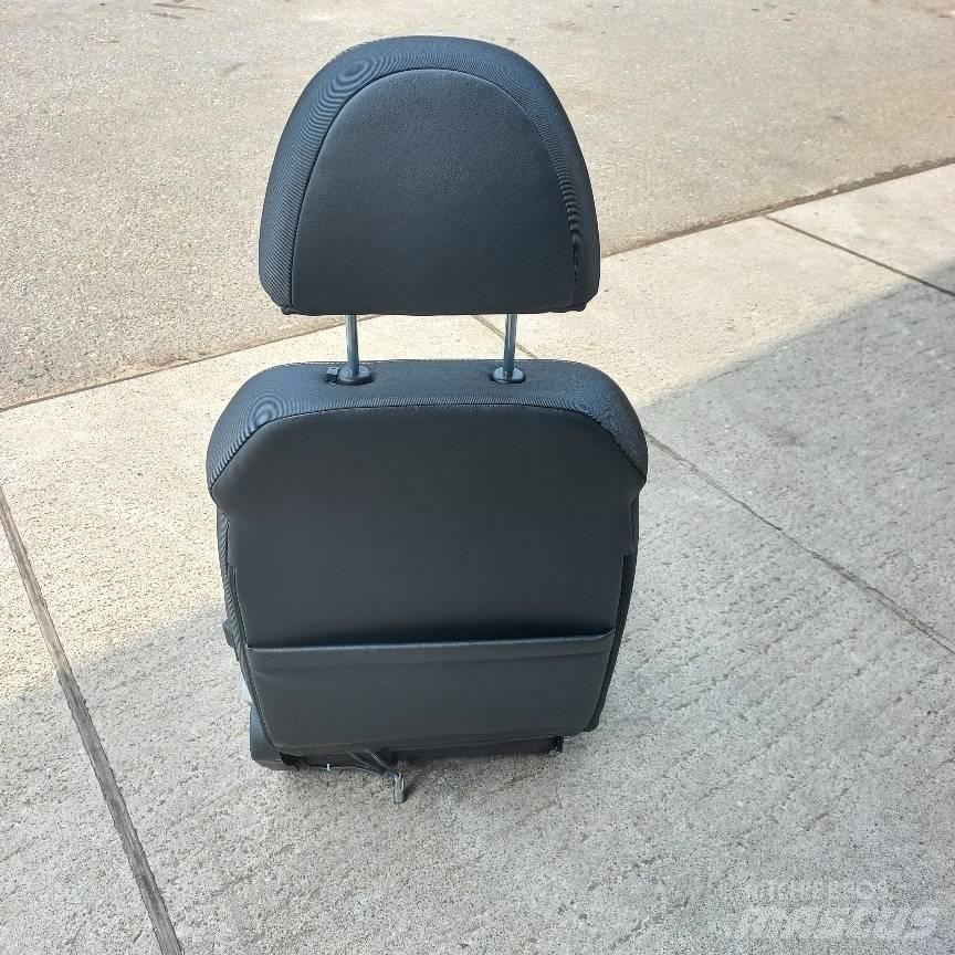 CASE CX210E stoel Кабина