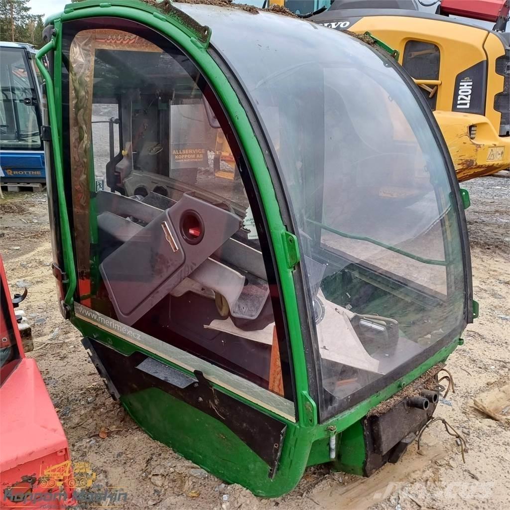 John Deere 1270e Кабина