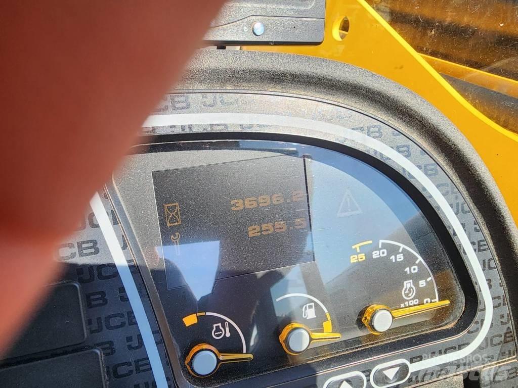 JCB 540-180 Телескопични товарачи