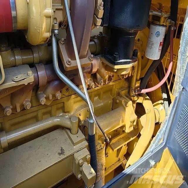 Shantui SD 22 Верижни булдозери
