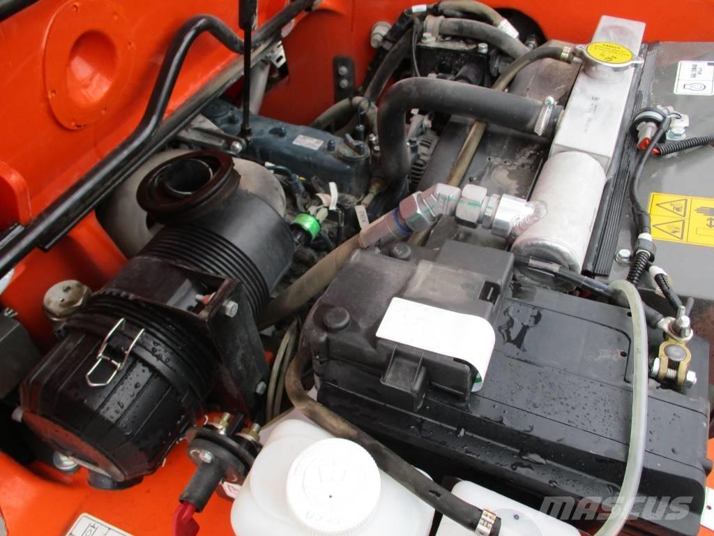 Ausa T144 HX4 (099) Телескопични товарачи