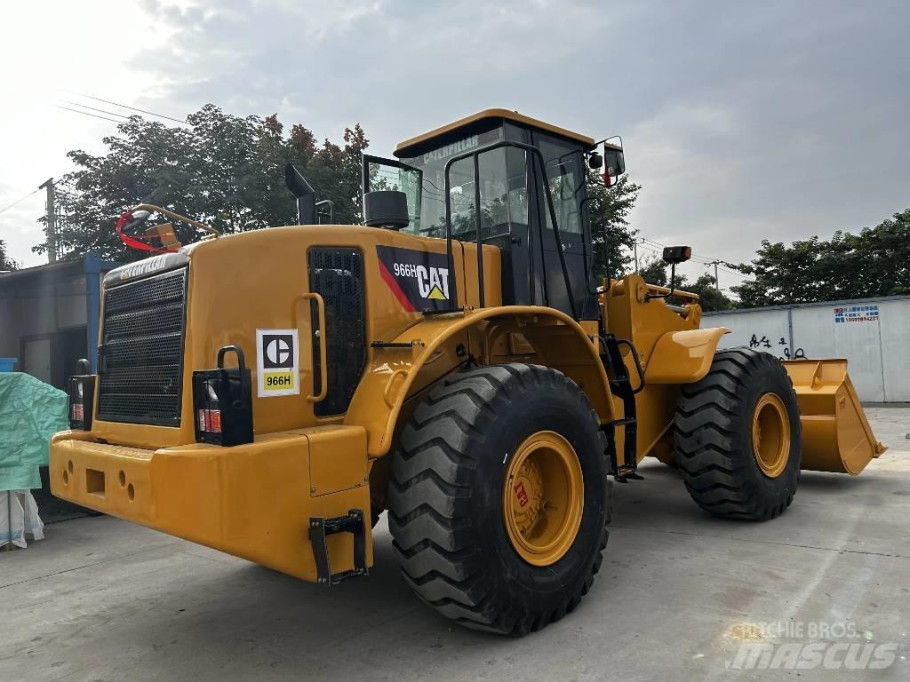 CAT 966H Колесни товарачи