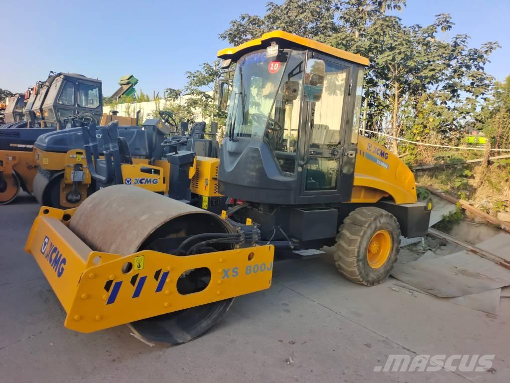 XCMG XS 800 J Еднобарабанни ролки
