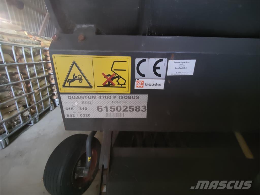 CLAAS Quantum 4700 Самотаварещи ремаркета