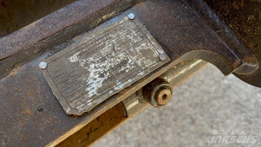 CASE 621G Колесни товарачи