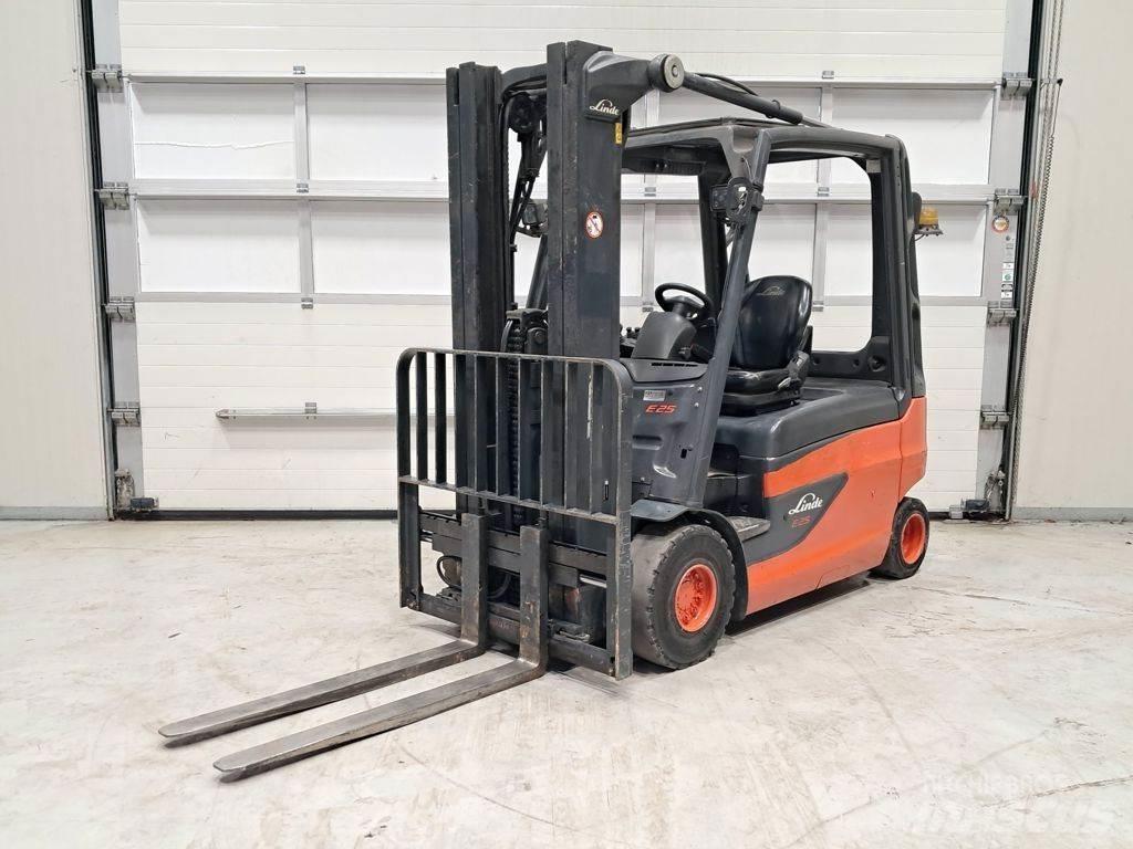 Linde E25L-01 Електрически вилични кари-повдигачи