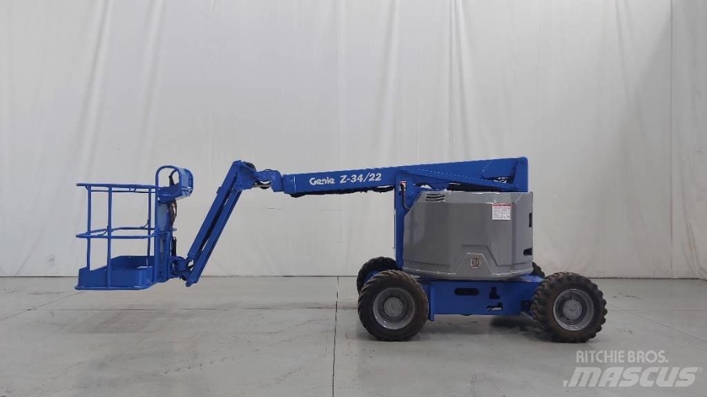 Genie Z 34/22 IC Съчленени стрелови подемници