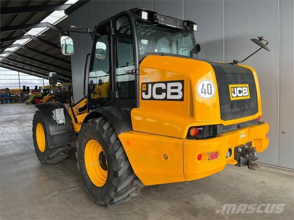 JCB TM 320 Agri Колесни товарачи