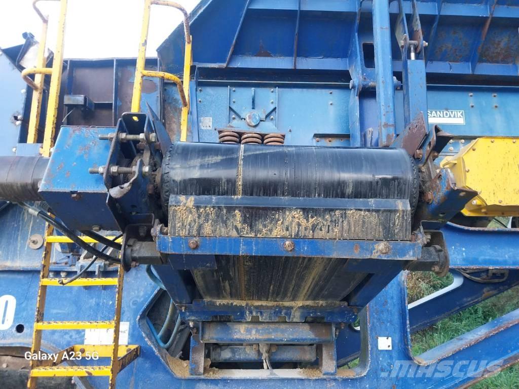 Fintec 1107 Мобилни трошачки
