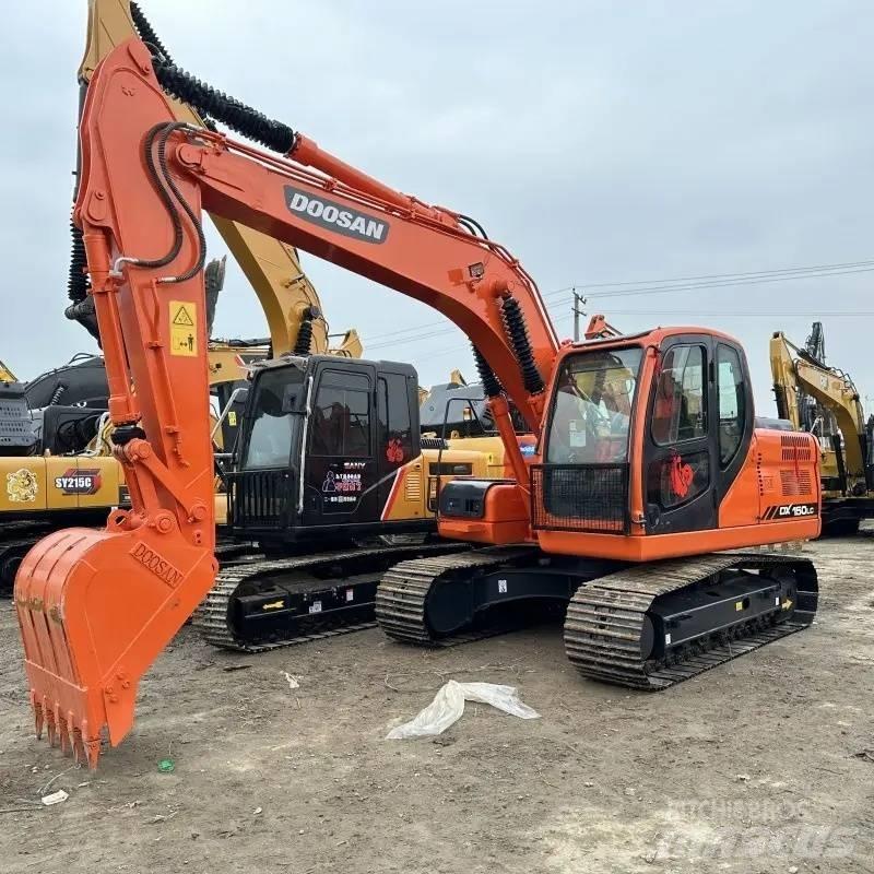 Doosan DX150 Верижен екскаватор