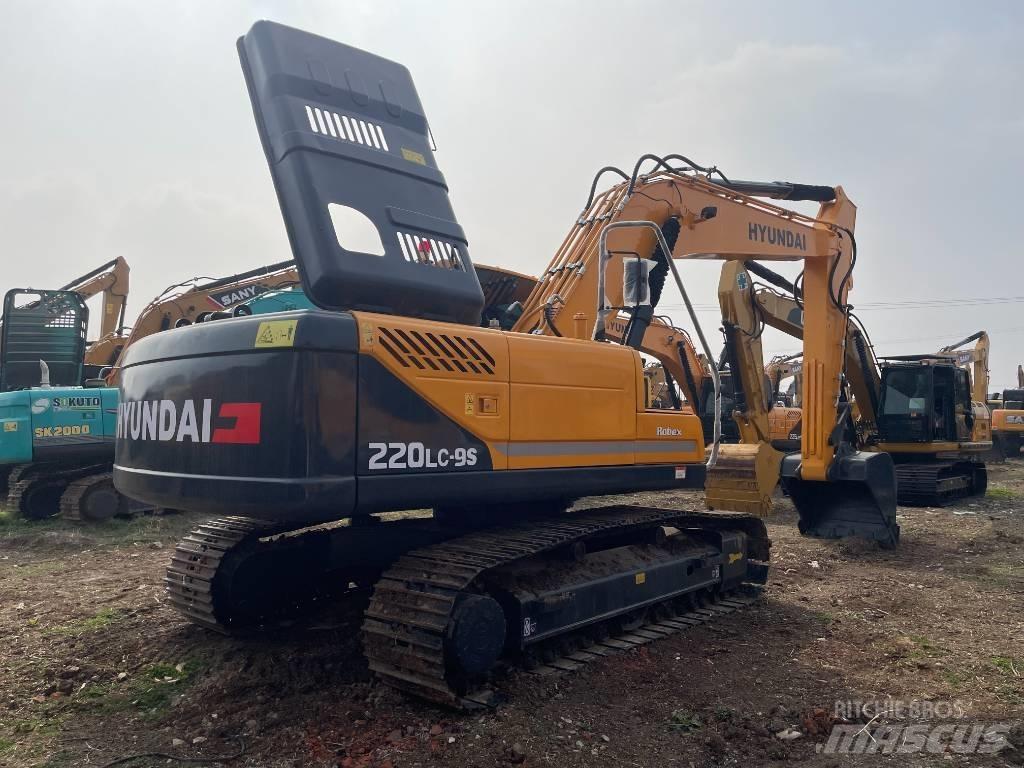 Hyundai 220-9S Верижен екскаватор