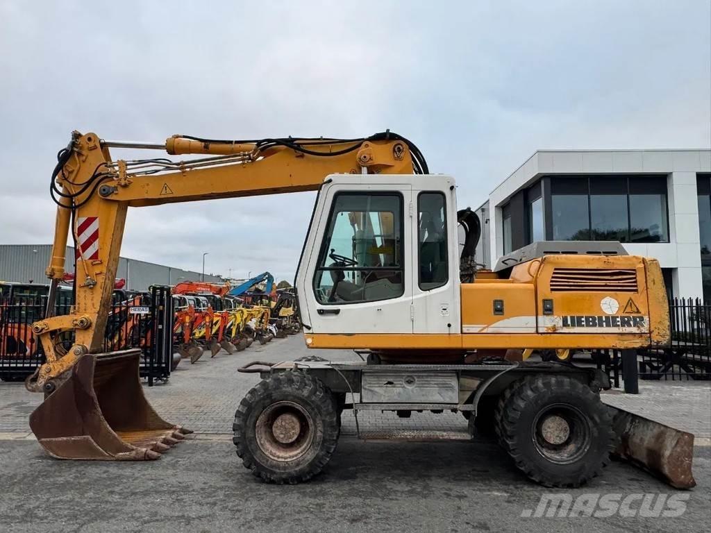 Liebherr A924 Колесни екскаватори