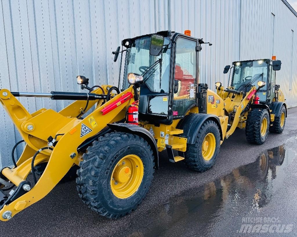 CAT 908 Колесни товарачи