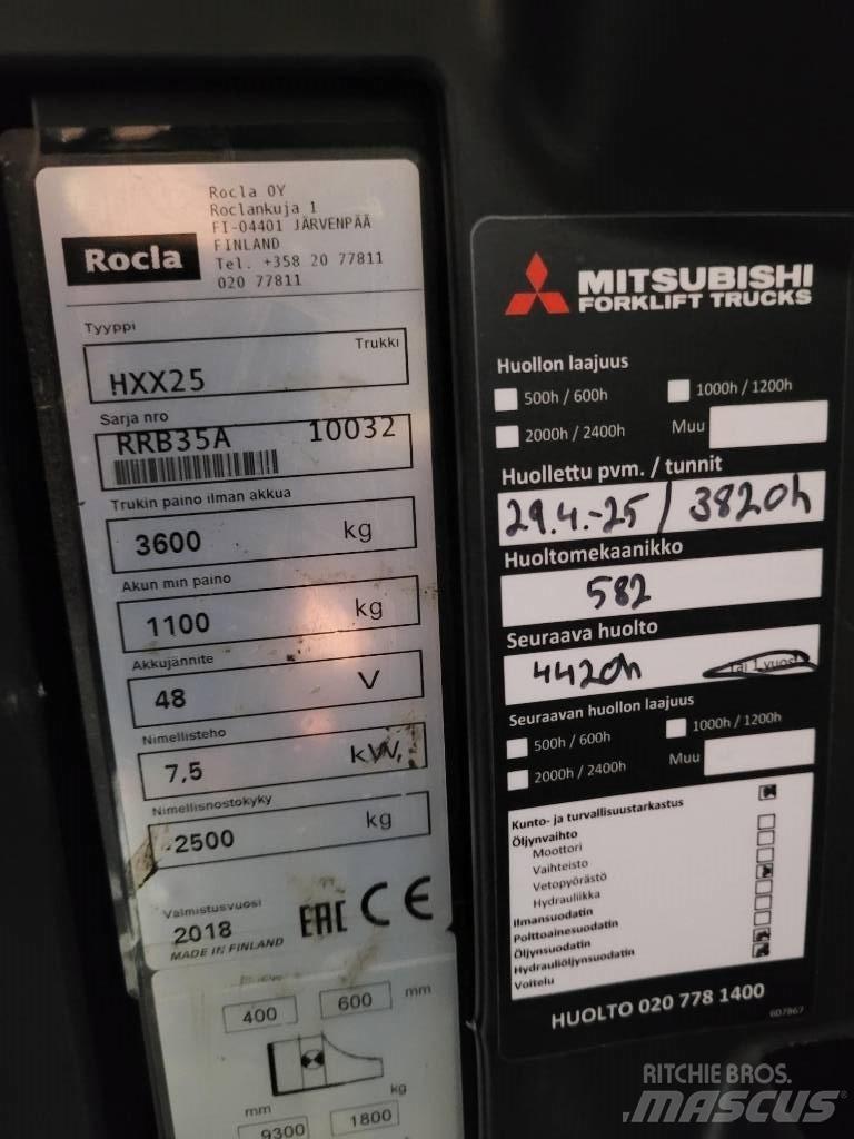 Rocla HXX25 Ретрак/ Високоповдигач с изместване на вилката напред