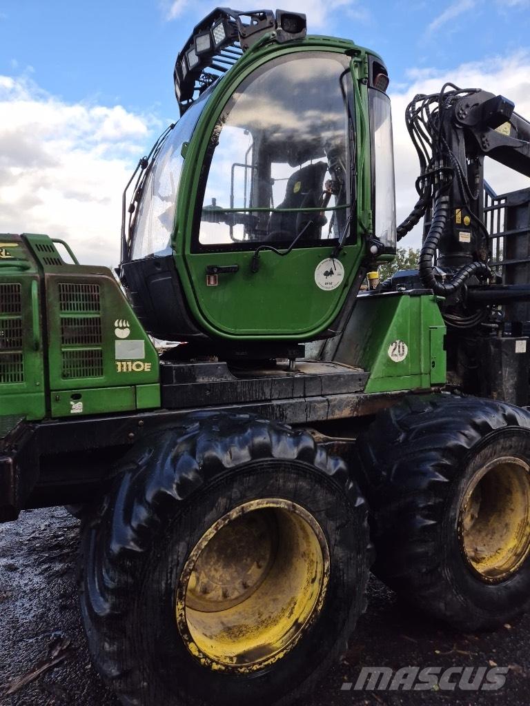 John Deere 1110 E Форуардери