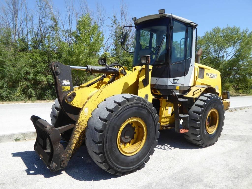 New Holland W130 Колесни товарачи