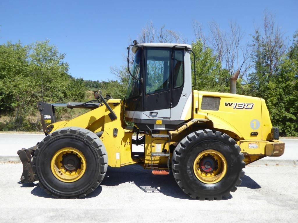New Holland W130 Колесни товарачи
