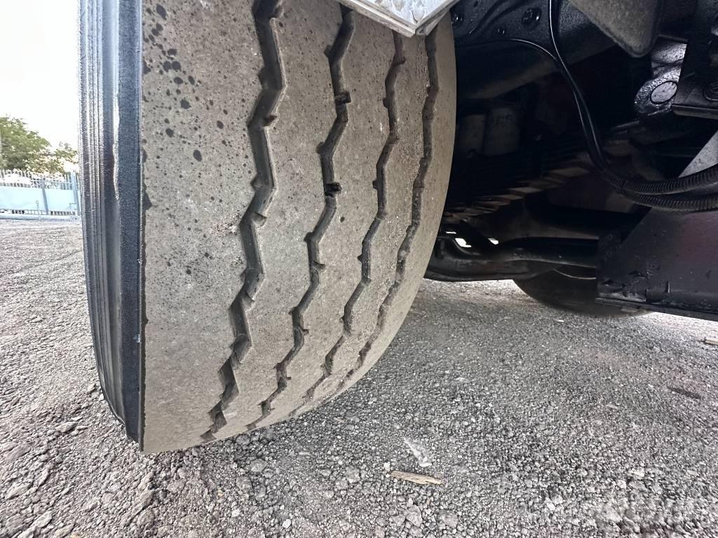 Mack MRU 613 Комби / вакуум камиони
