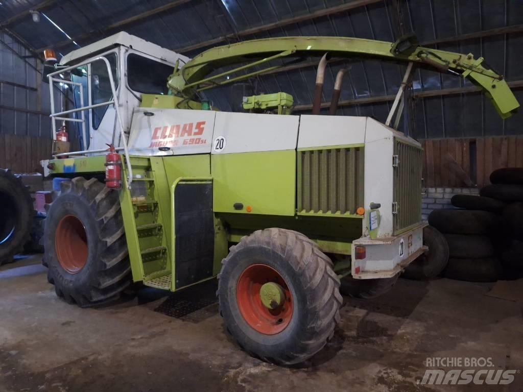 CLAAS Jaguar 690 Самоходни фуражири