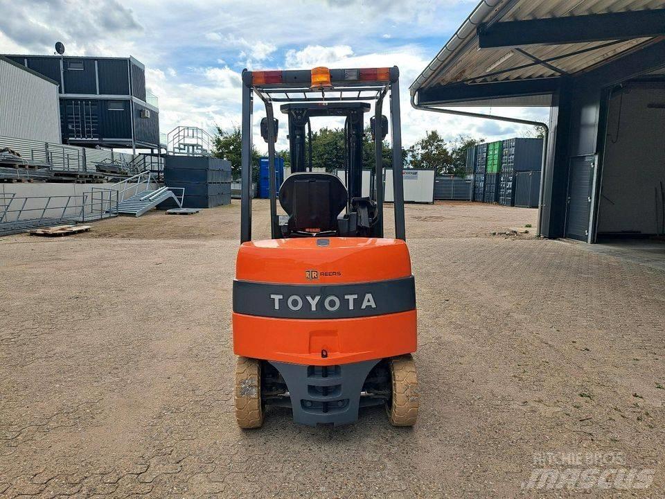 Toyota 7FBMF25 Строителство - Други