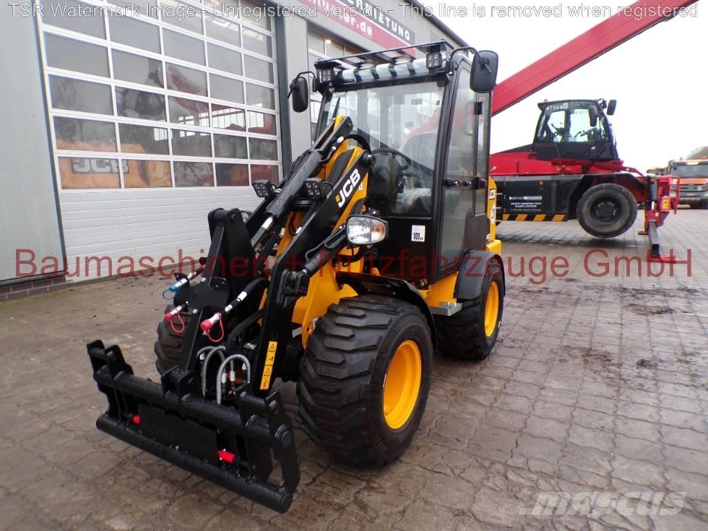 JCB 403 Колесни товарачи