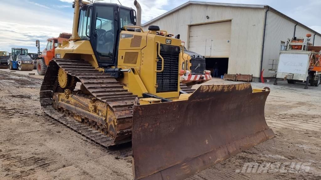 CAT D 6 N LGP Верижни булдозери
